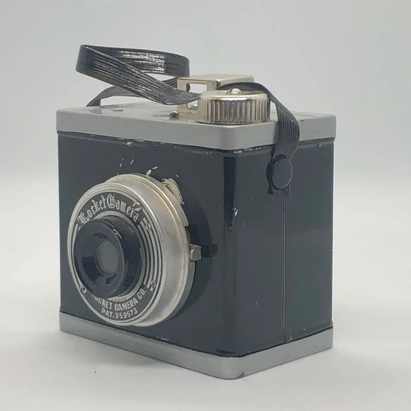 Vintage Box Camera “Rocket Camera” - Picture 4 of 9
